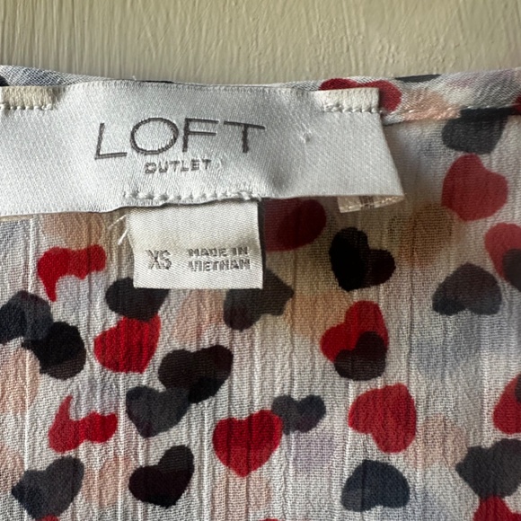 Loft Outlet sheer, with ruffle and V neck with ruffle button down Blouse.. - Picture 3 of 13